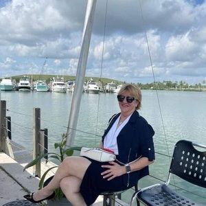 Meet your Posher, Rita m